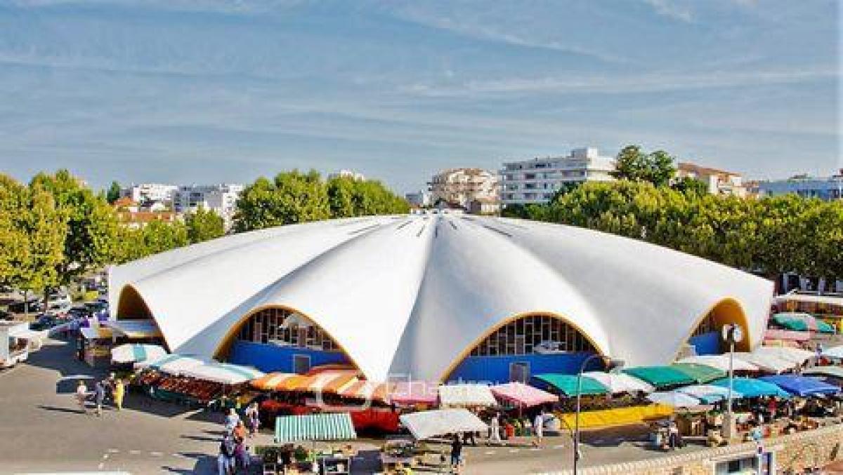 2 bedrooms Condo in Royan, France No. 35569