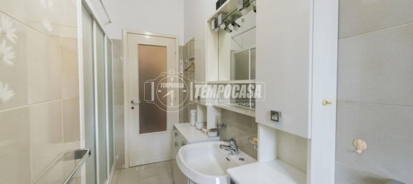 4-Zimmer Wohnung in Milan, Italy, Nr. 242746 10