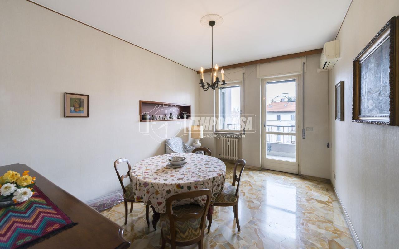 4-Zimmer Wohnung in Milan, Italy, Nr. 242746