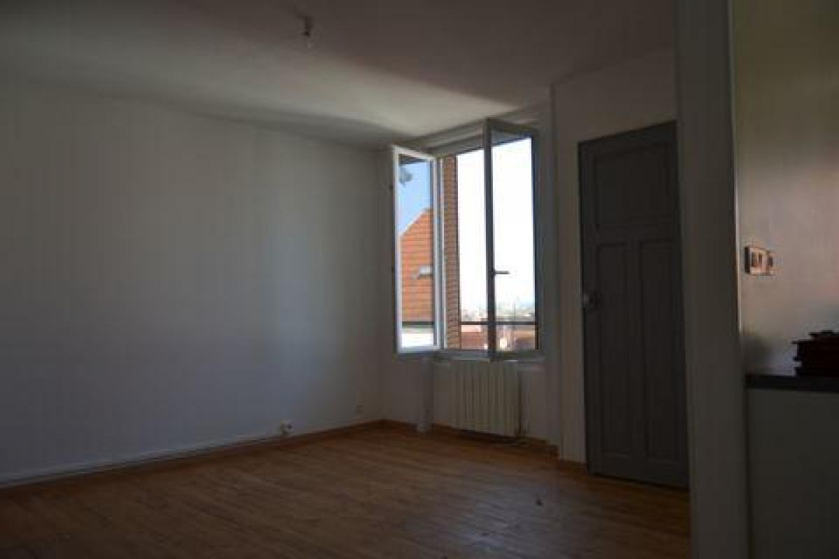 Studio in the Condo in Vichy, France No. 16412