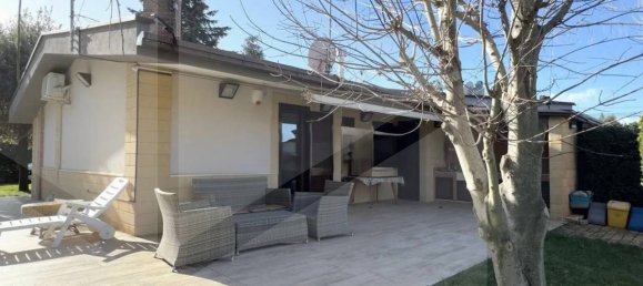 3 bedrooms Villa in Cassano delle Murge, Italy No. 17312 17