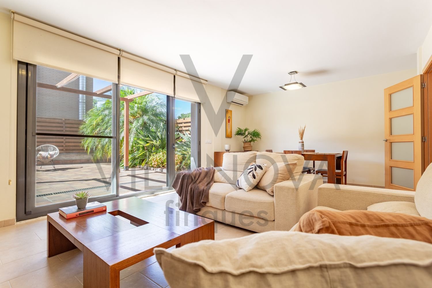 Таунхаус с 5 спальнями в Ла Сельва дель Камп, Испания № 250920