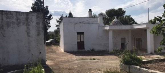 Дом с 3 комнатами в Челье Мессапика, Италия № 164631 3