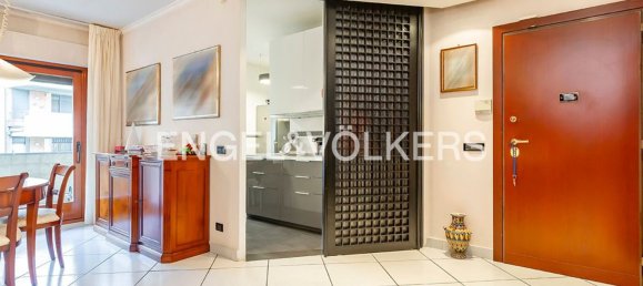 3 rooms Apartment in Rome, Italy No. 105543 8