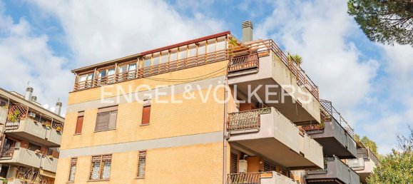 3 rooms Apartment in Rome, Italy No. 105543 2