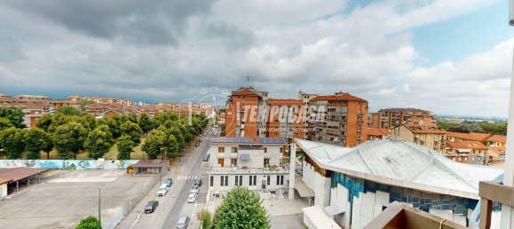 2غرفة شقة في Turin, Italy رقم 289943 6