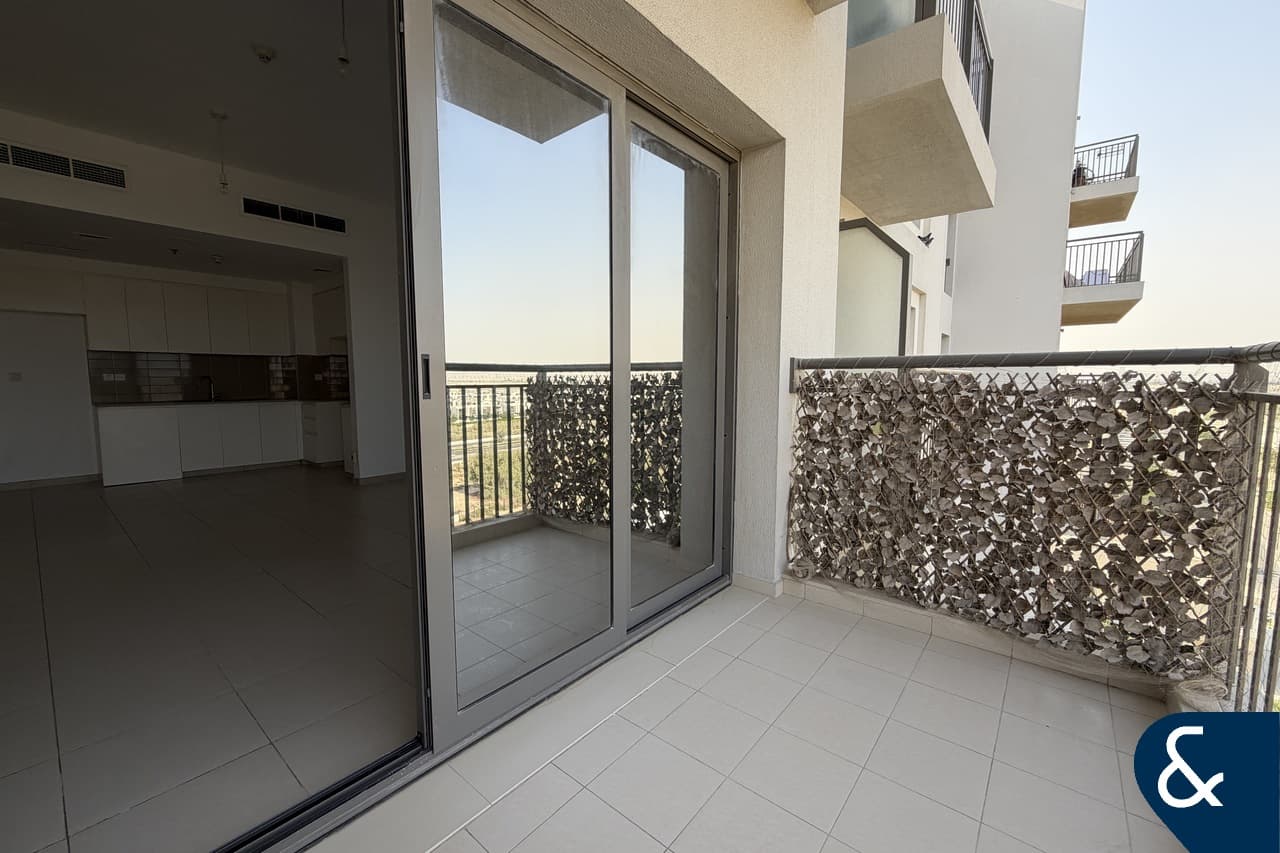 Apartamento T2 em Town Square, UAE N.º 110493