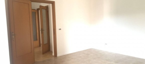 3 غرف نوم شقة في Tivoli, Italy رقم 154626 18