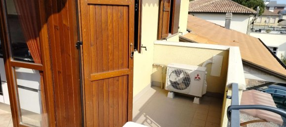 6 rooms Apartment in Bellaria Igea Marina, Italy No. 111216 4