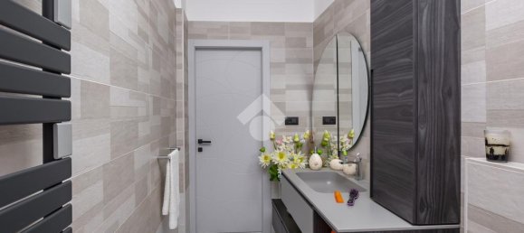 1 bedroom Apartment in Beinasco, Italy No. 208433 7