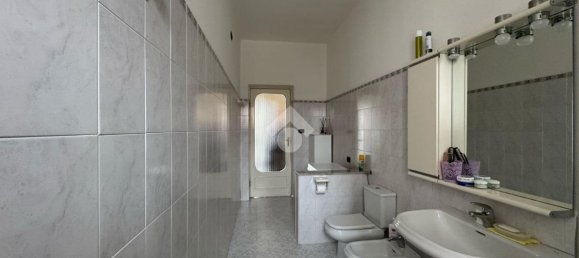 6 rooms Villa in Vercelli, Italy No. 127959 35