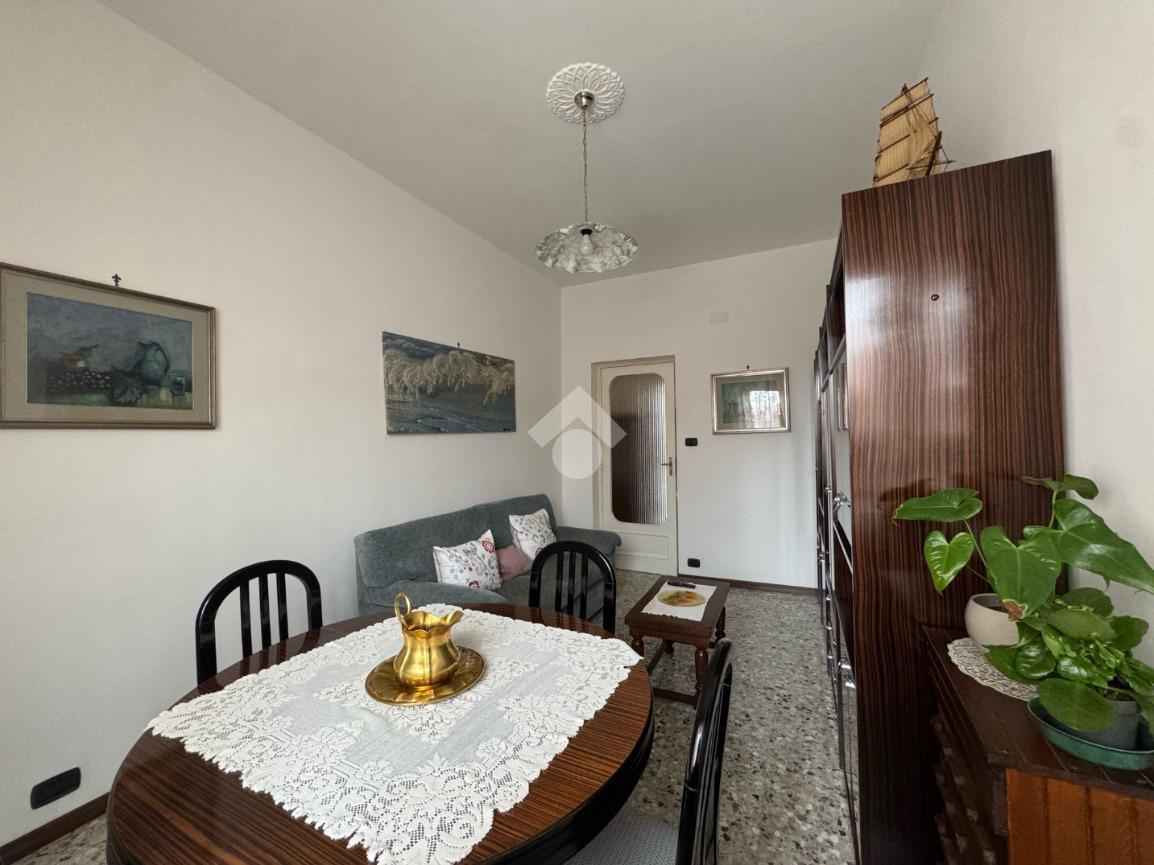 6 rooms Villa in Vercelli, Italy No. 127959