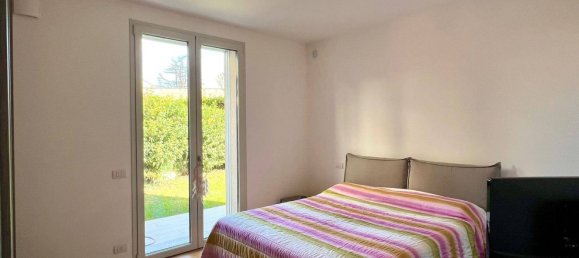 3 bedrooms Apartment in Seriate, Italy No. 360479 9