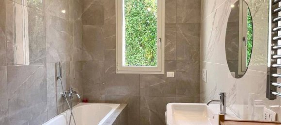 3 bedrooms Apartment in Seriate, Italy No. 360479 12