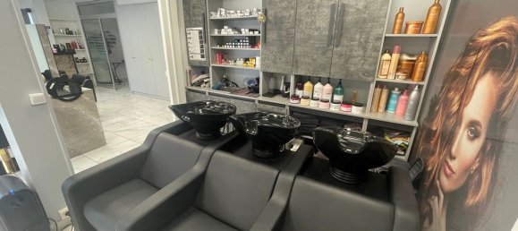 Gewerbliche Immobilie in Persan, France 86m², Nr. 162125 6