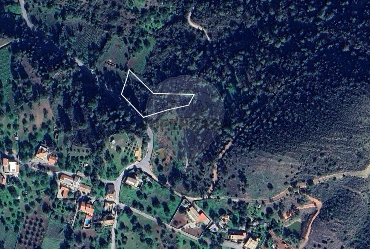  Land in Loule, Portugal No. 233982