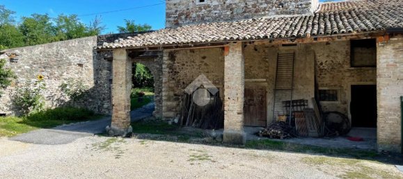 9 rooms House in Caprino Veronese, Italy No. 232717 11