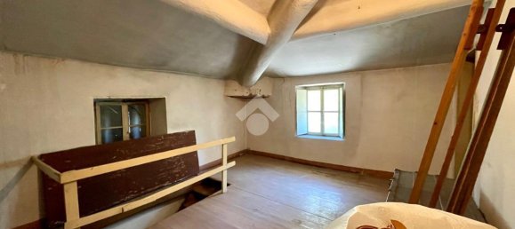 9 rooms House in Caprino Veronese, Italy No. 232717 5