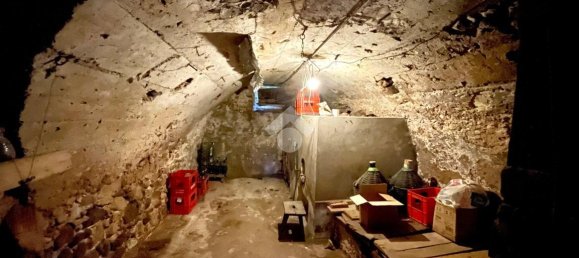 9 rooms House in Caprino Veronese, Italy No. 232717 4