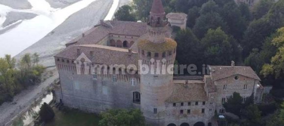 Villa de 3 dormitorios en Gazzola, Italy No. 86998 4