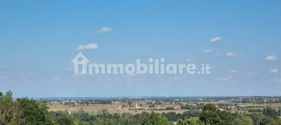 Villa de 3 dormitorios en Gazzola, Italy No. 86998 2