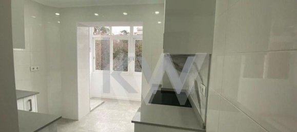 Apartamento de 1 dormitorio en Lisbon, Portugal No. 153040 3