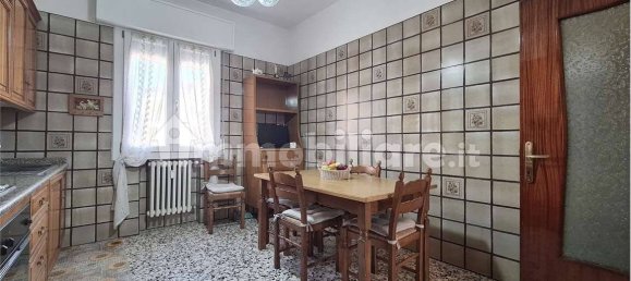 3 Schlafzimmer Wohnung in Modena, Italy, Nr. 323371 8