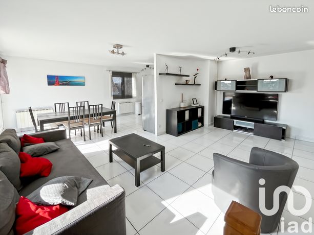 2 bedrooms Duplex in Villepinte, France No. 309474