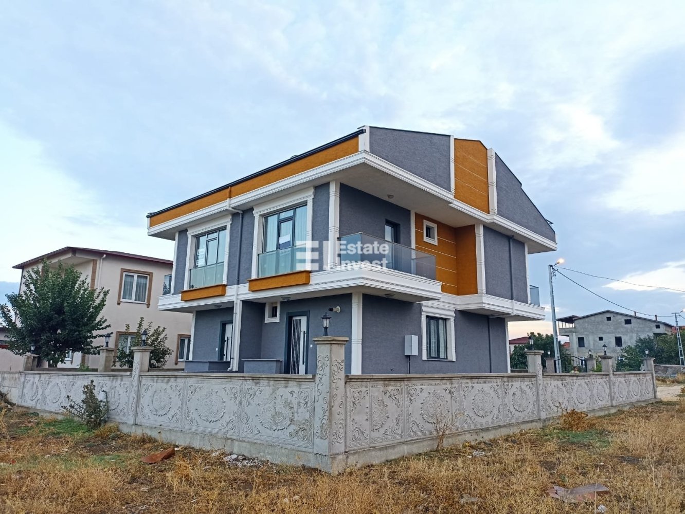 Villa 3+1 à Istanbul, Turkey No. 25374