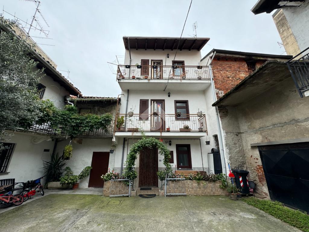 Casa T3 em Galliate, Italy N.º 53271