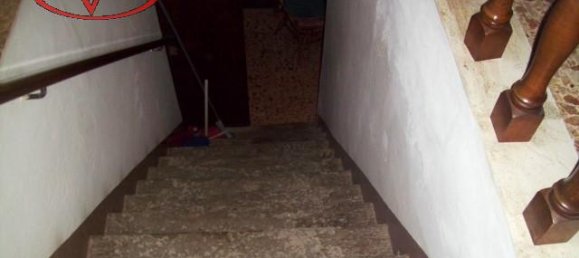 8-salle Bâtiment à Laterina Pergine Valdarno, Italy No. 235141 9