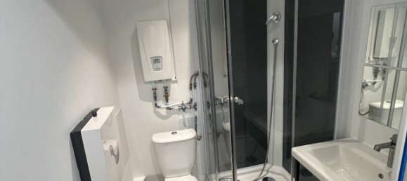 Propiedad comercial en Tinqueux, France 90 m² No. 211462 4