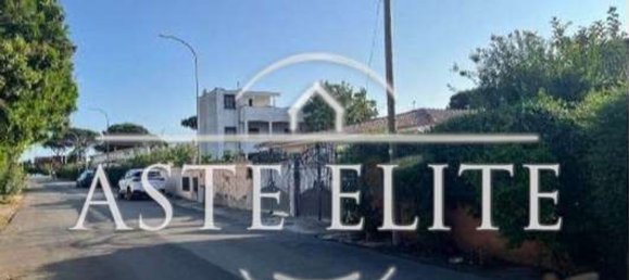 4 rooms House in Ardea, Italy No. 13079 5