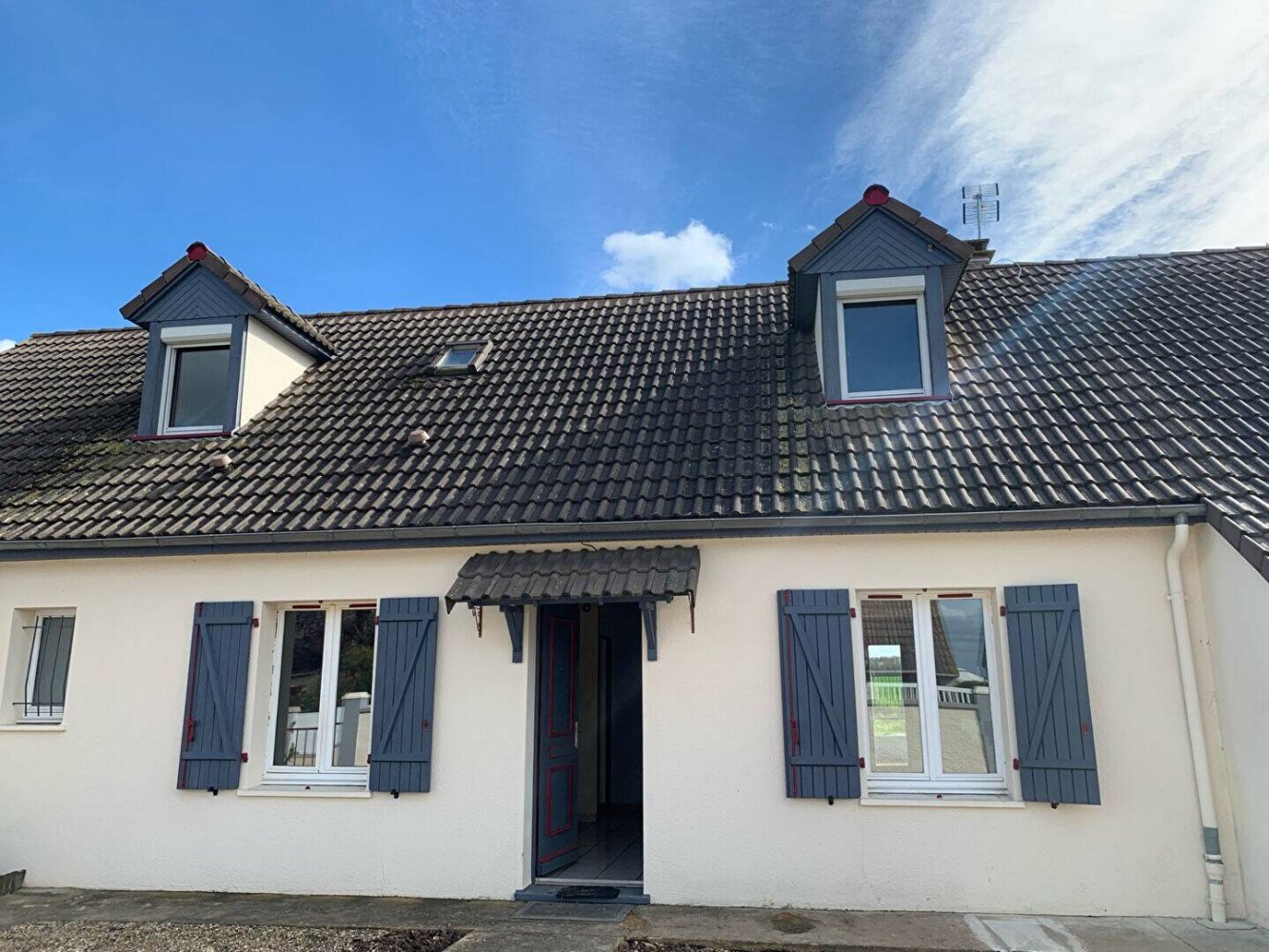 4 chambres Maison à Saint-Lubin-des-Joncherets, France No. 72520