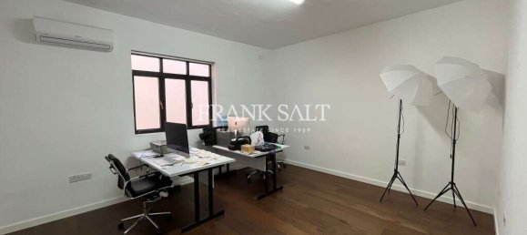 140m² Office in Ta' Xbiex, Malta No. 12288 4