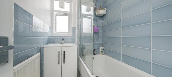 3 chambres Appartement à London, United Kingdom No. 7295 9