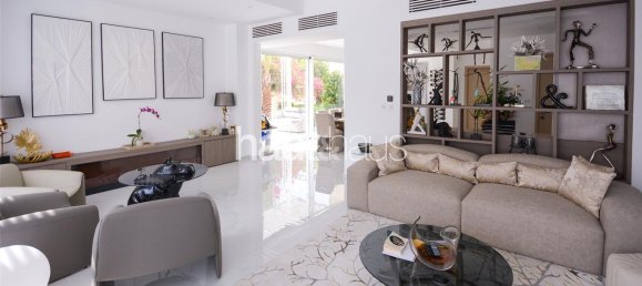 5 bedrooms Villa in Meadows, UAE No. 98613 13