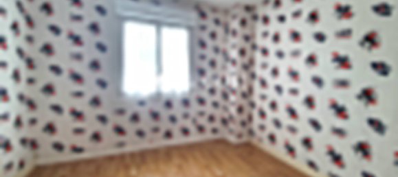 3 bedrooms House in Crouy, France No. 69557 12