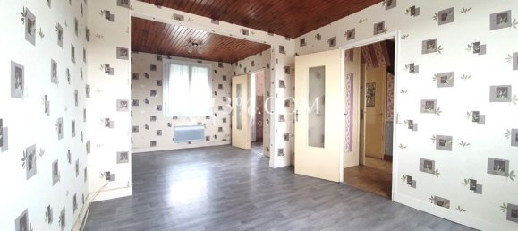 3 bedrooms House in Crouy, France No. 69557 5