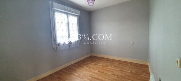 3 bedrooms House in Crouy, France No. 69557 10