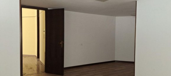 51m² Commercial property in San Donà di Piave, Italy No. 369917 8