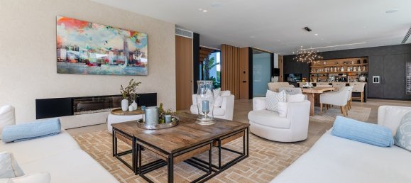 6 bedrooms Villa in Nova Santa Ponsa, Spain No. 14671 3