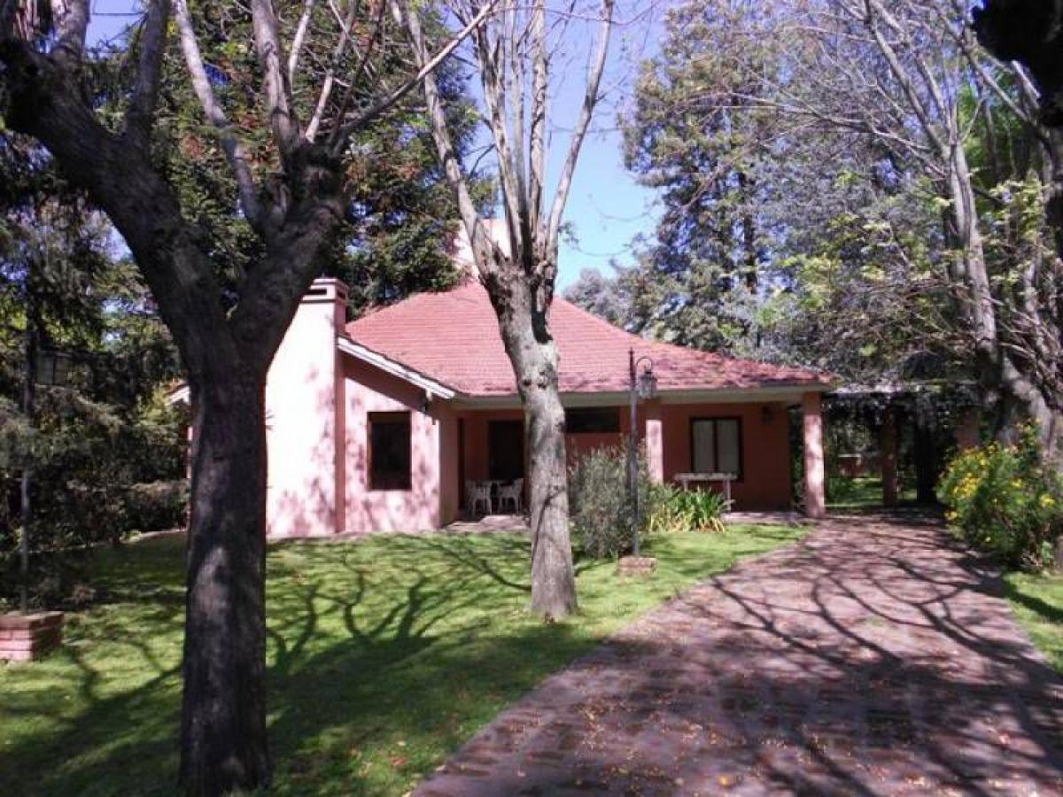 2 bedrooms House in Marcos Paz, Argentina No. 3743