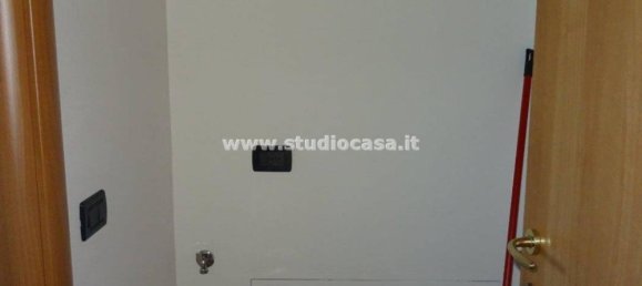 Studio in Cremona, Italy, Nr. 192177 10