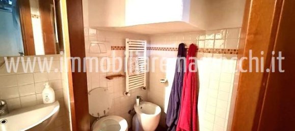 Studio in Siena, Italy No. 38021 8