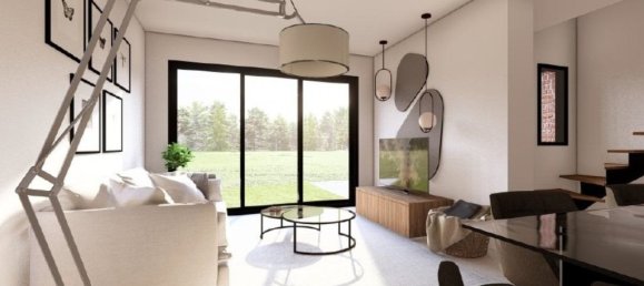  Land in Chateaugiron, France No. 95510 4