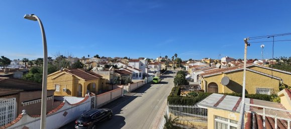 4 bedrooms Villa in La Marina, Spain No. 10853 8