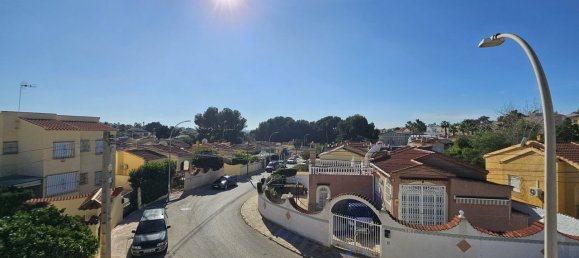 4 bedrooms Villa in La Marina, Spain No. 10853 9