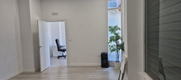 Imóvel comercial em Velez-Malaga, Spain 110 m² N.º 180126 3