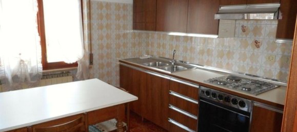 3غرفة منزل في Pordenone, Italy رقم 110223 3